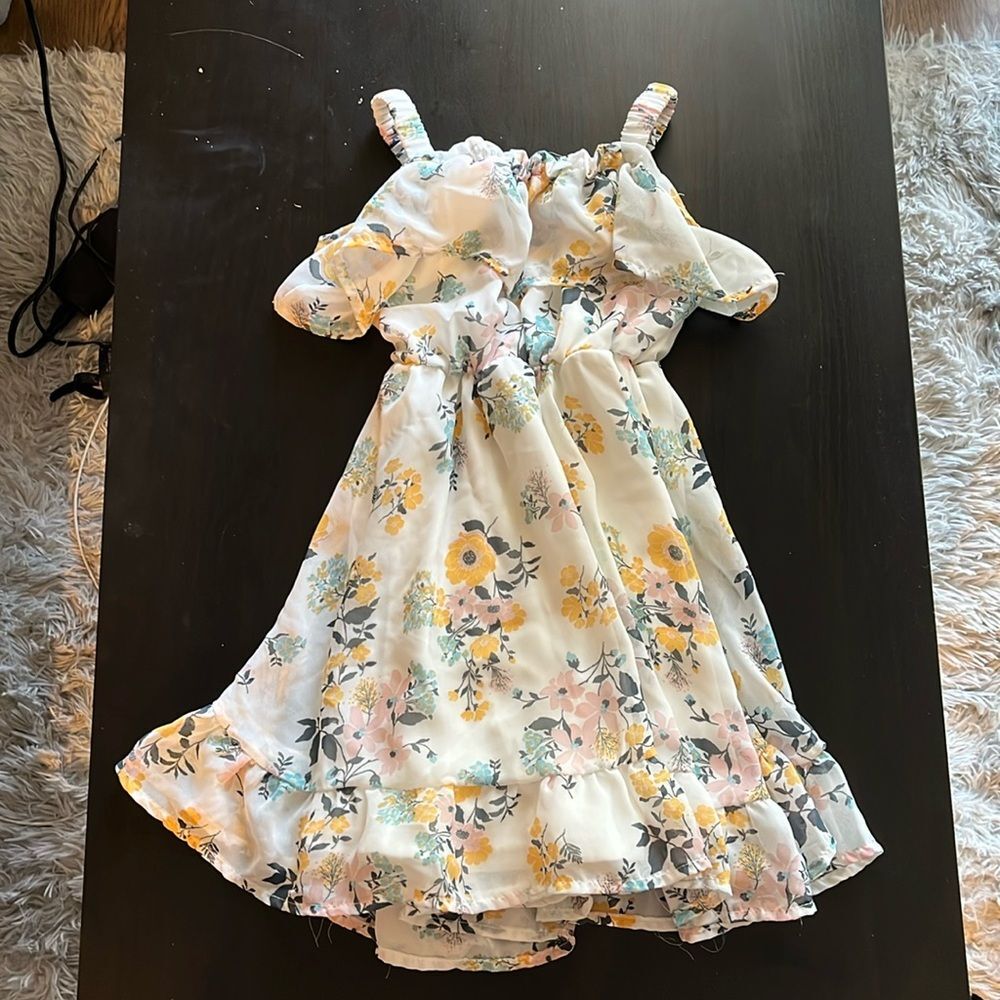 Emma & Elsa White Yellow Floral Ruffle Girls Kids Dress size 6
